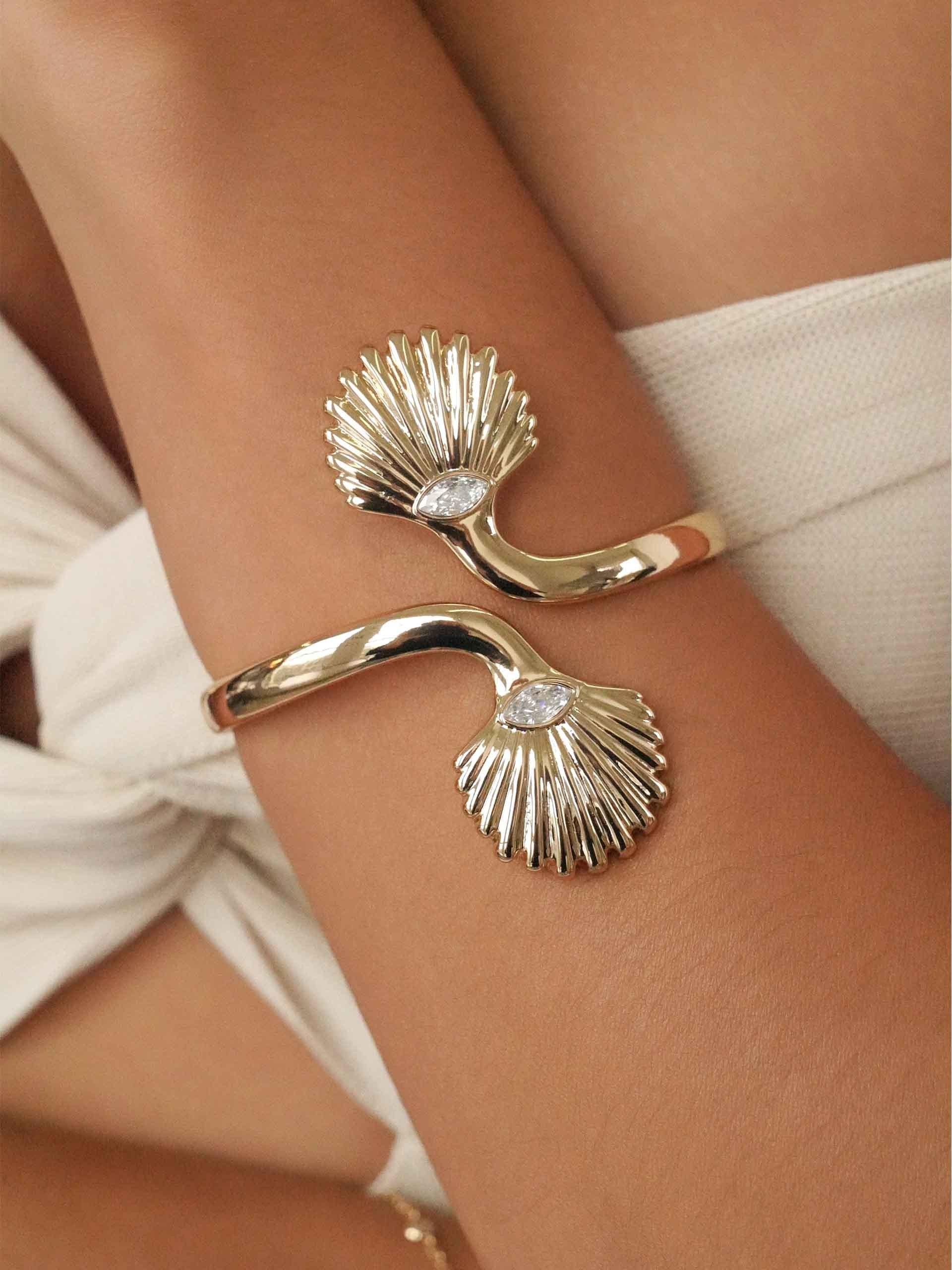 Santorini Shell Cuff - Flying Tomato - Cuffs and Bangles - Ettika