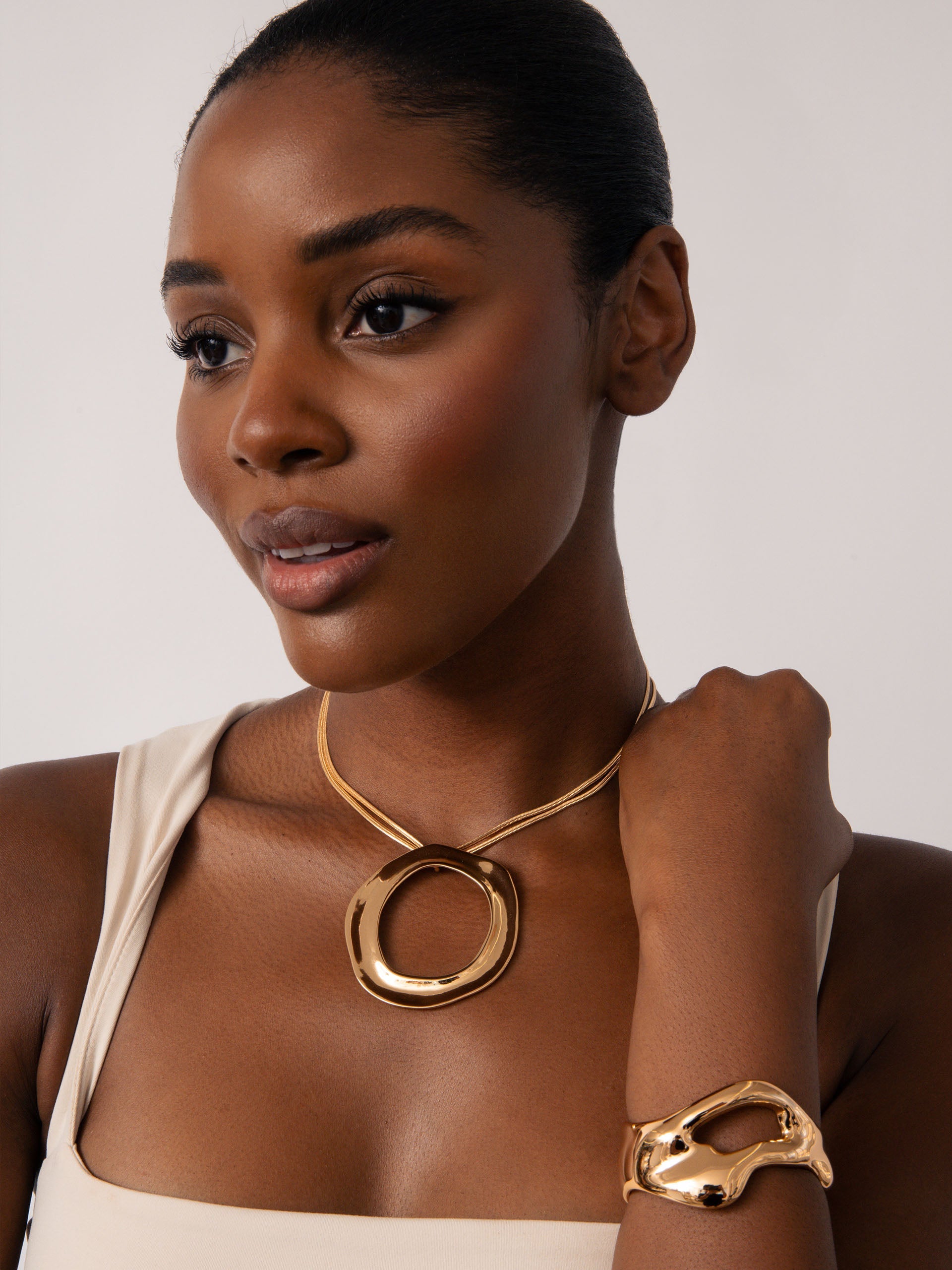 Open Circle Necklace - Flying Tomato - Necklaces - Ettika