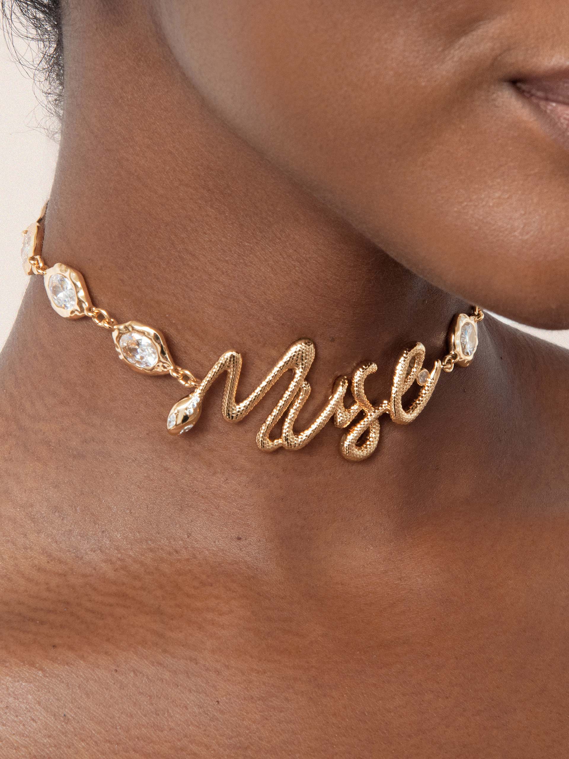 Muse Choker.