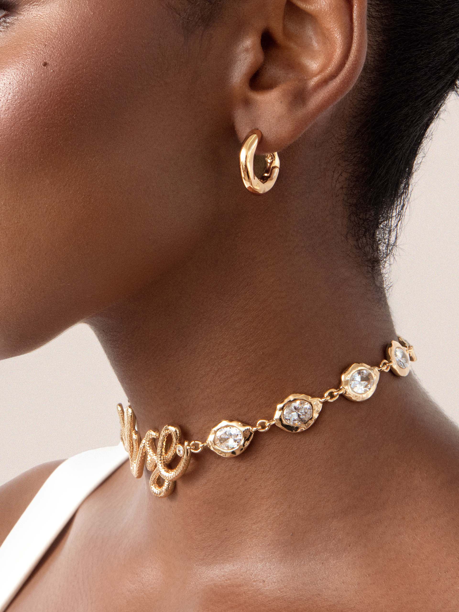Muse Choker.