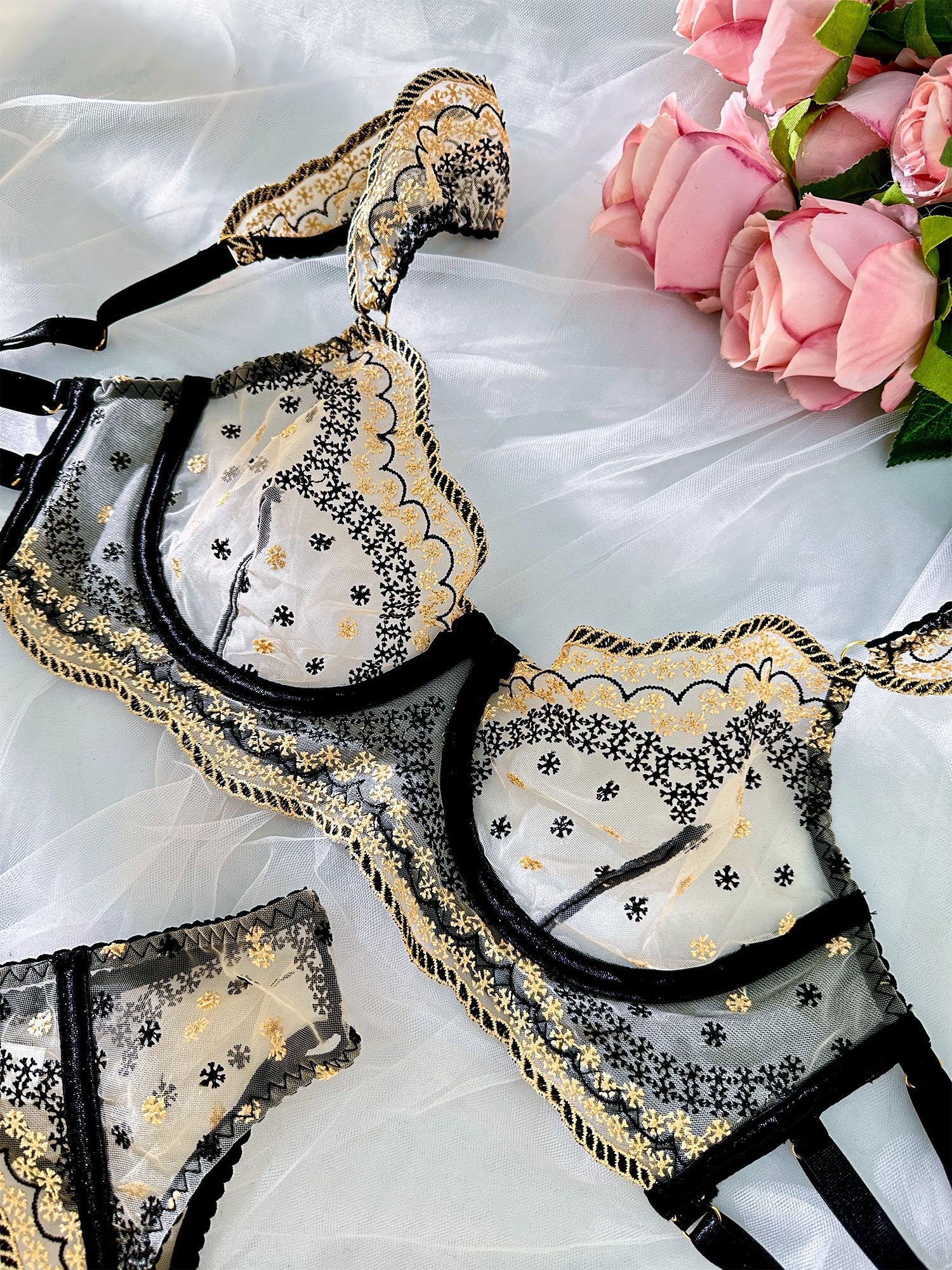 Black&Gold Luxury Lace Embroidered Lingerie Set