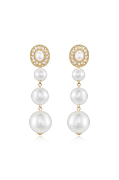 Graduating Pearl Dangle Earrings.