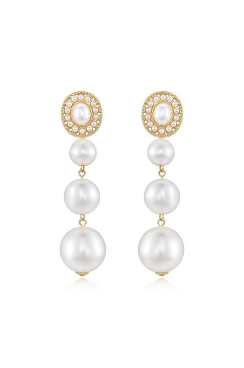 Graduating Pearl Dangle Earrings.
