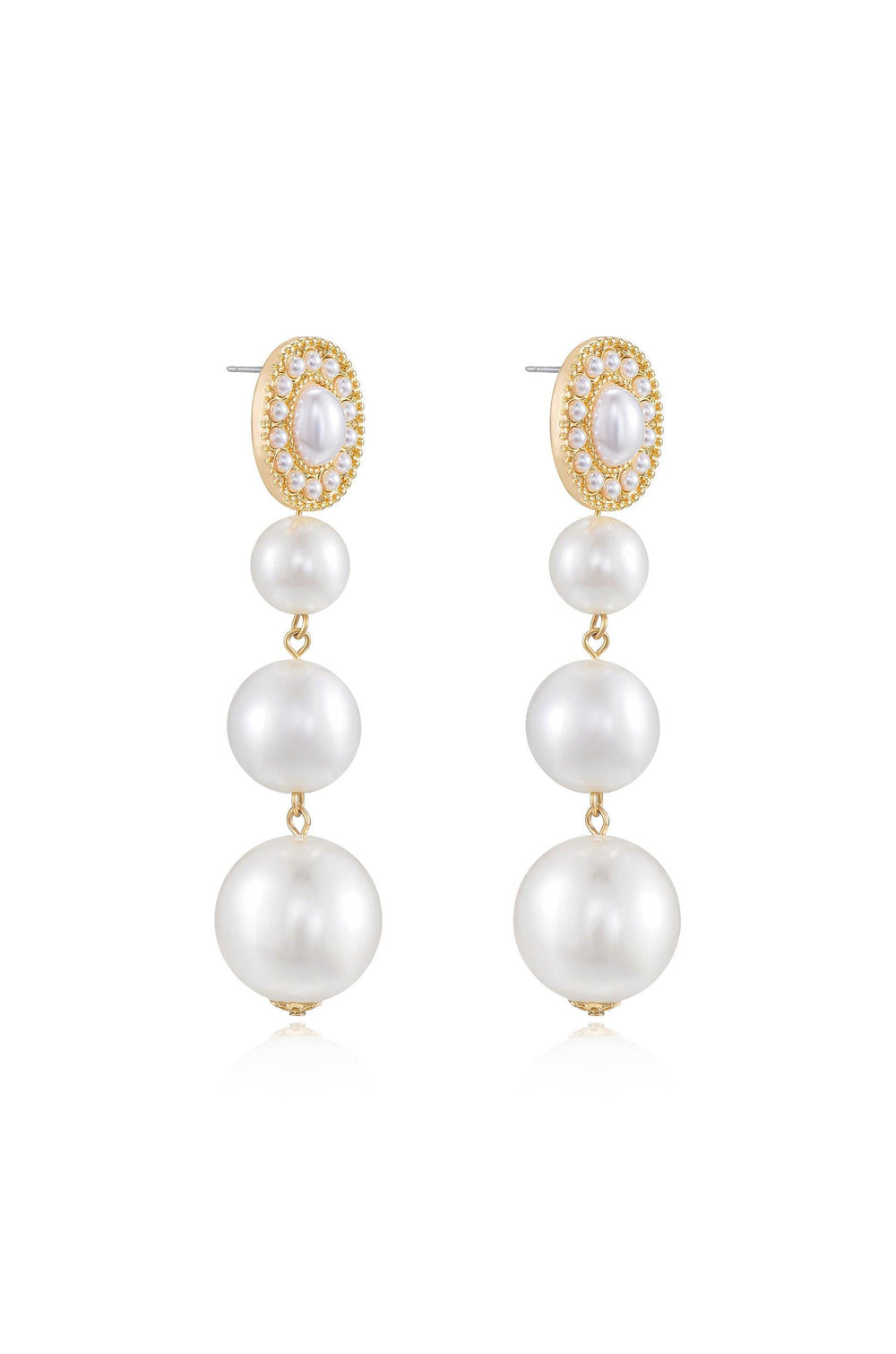 Graduating Pearl Dangle Earrings.