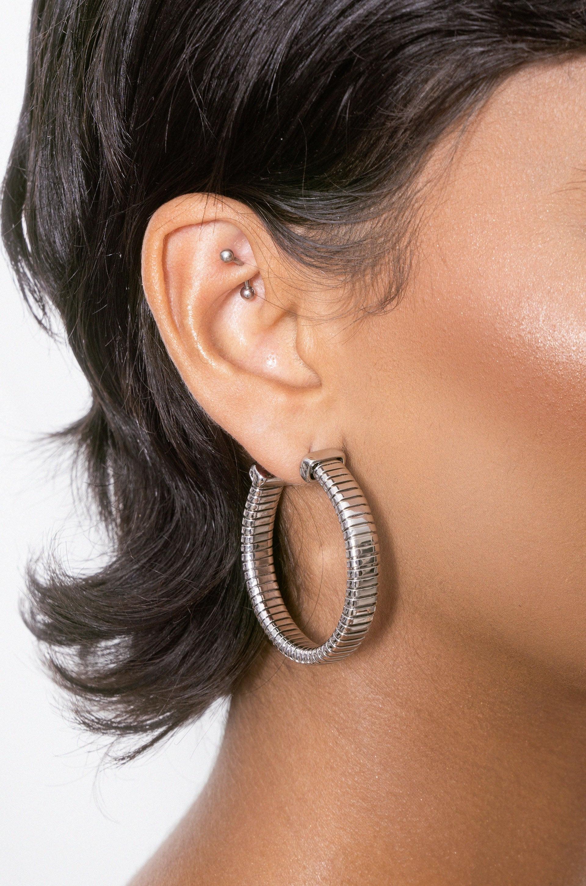 Flex Hoops - Flying Tomato - Earrings - Ettika