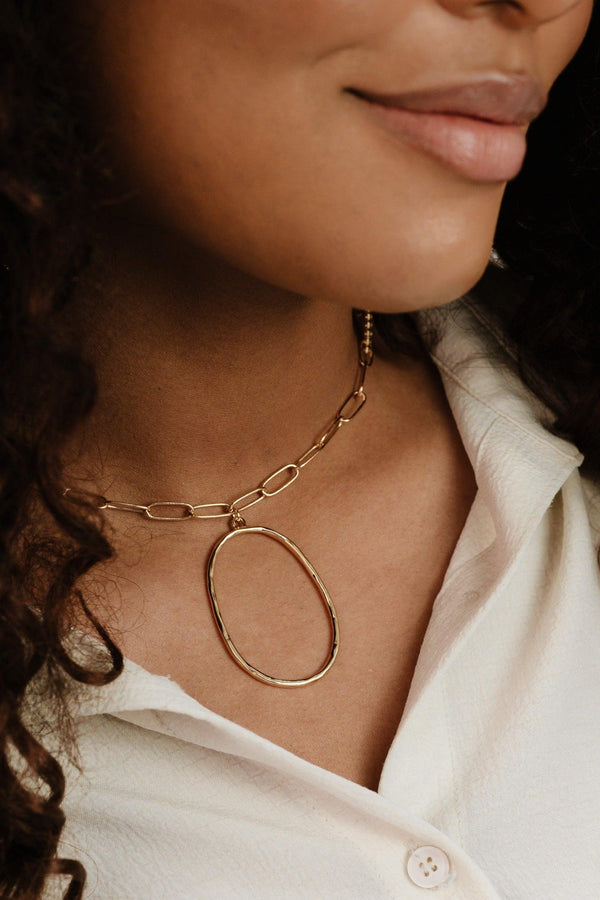 Large Oval Pendant Chain Link Necklace - Flying Tomato - Necklaces - Ettika