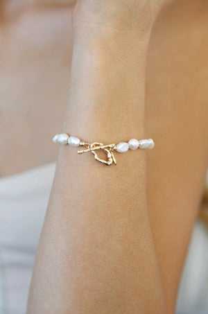 Freshwater Pearl and Gold Nugget Toggle Bracelet - Flying Tomato - Bracelets - Ettika