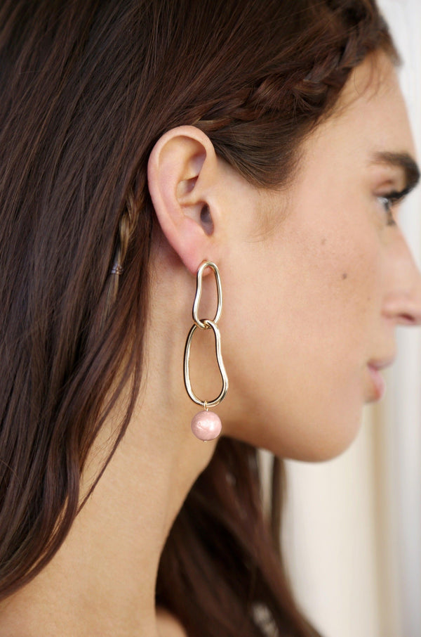 Mara Dangle Pearl Earrings - Flying Tomato - Earrings - Ettika