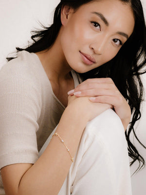Subtle Butterflies and Pearl Bracelet - Flying Tomato - Bracelets - Ettika