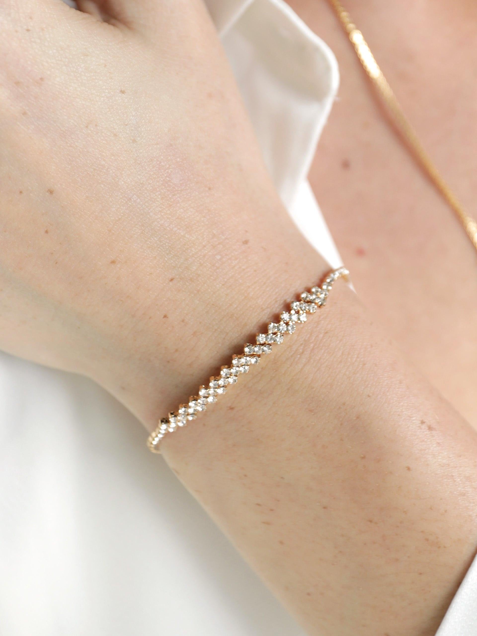 Delicate Shine Adjustable Bracelet - Flying Tomato - Bracelets - Ettika
