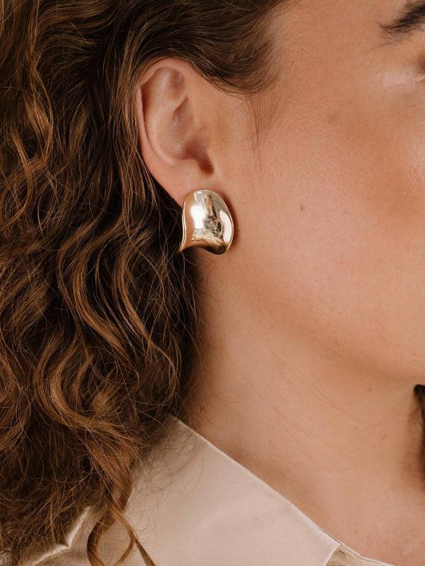 Curved Stud Earrings - Flying Tomato - Earrings - Ettika