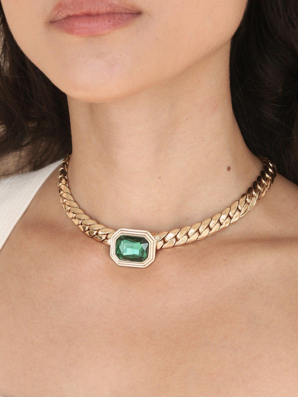 Emerald Deco Necklace - Flying Tomato - Necklaces - Ettika