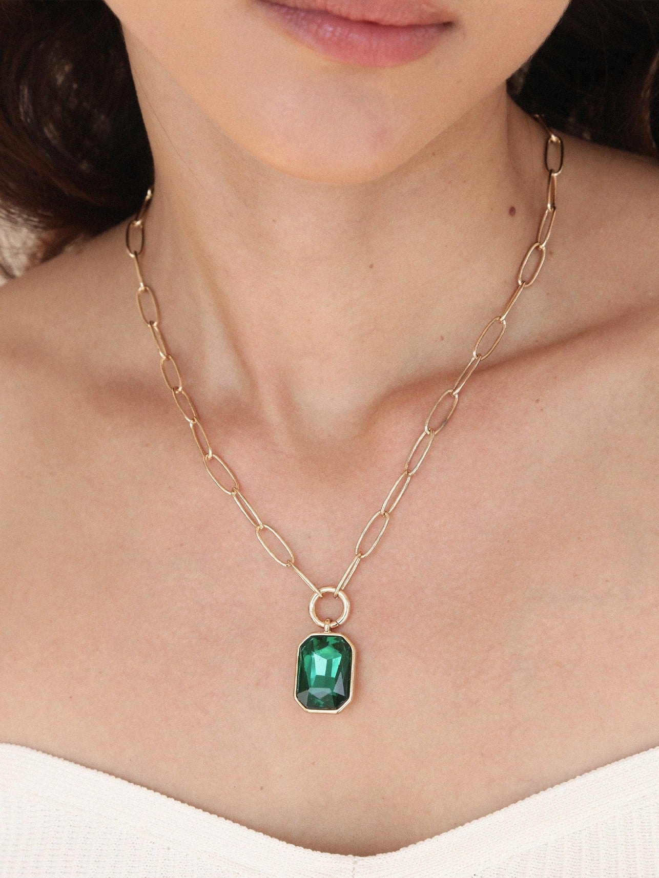 Emerald Deco Pendant Necklace