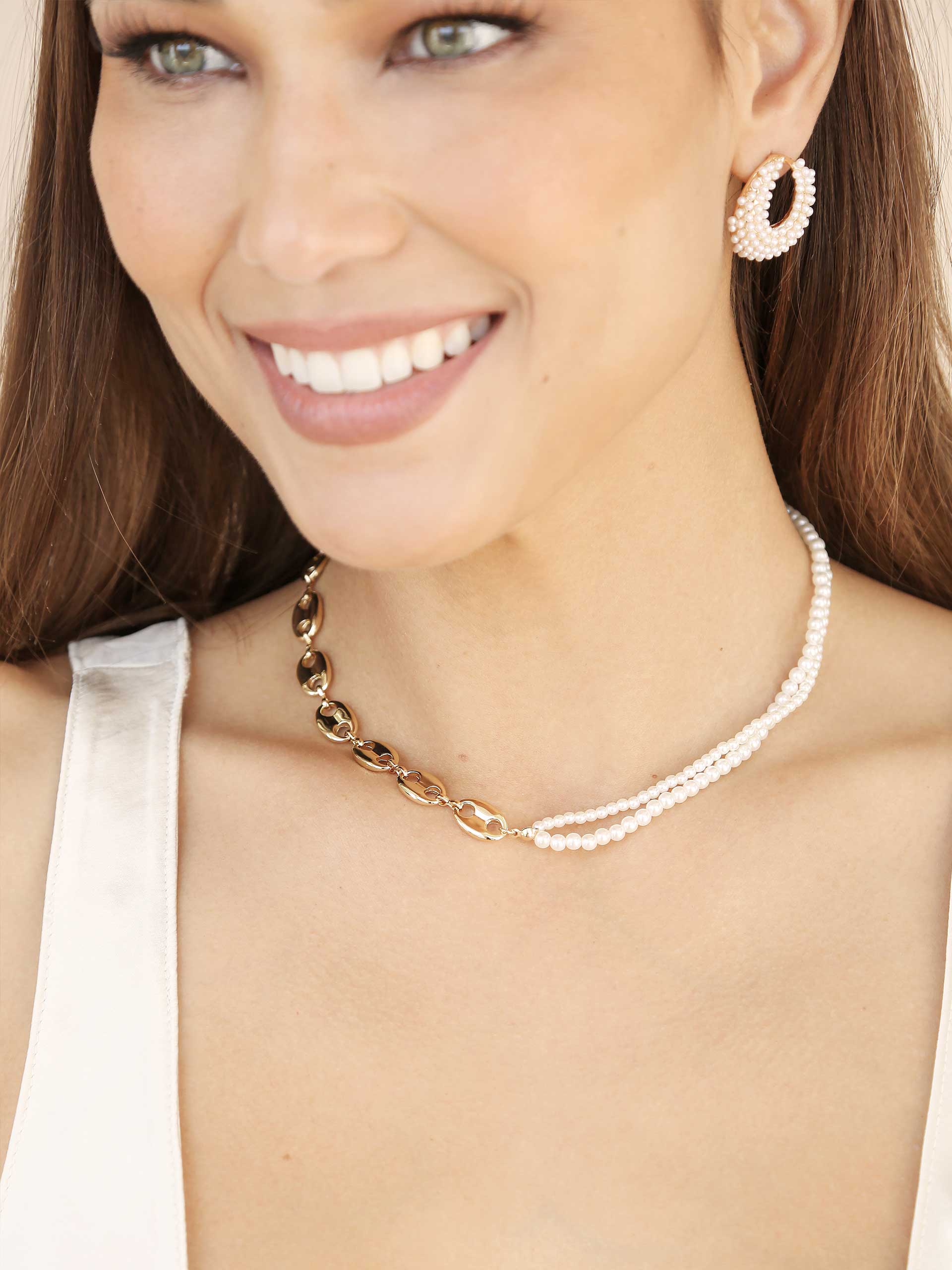 Meet Me Halfway Pearl and Chain Link Necklace - Flying Tomato - Necklaces - Ettika