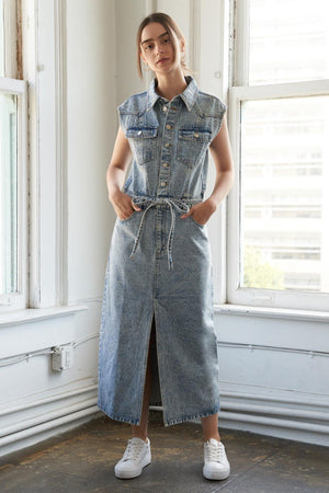 WILDFLOWER WHIMSY DENIM MIDI DRESS.