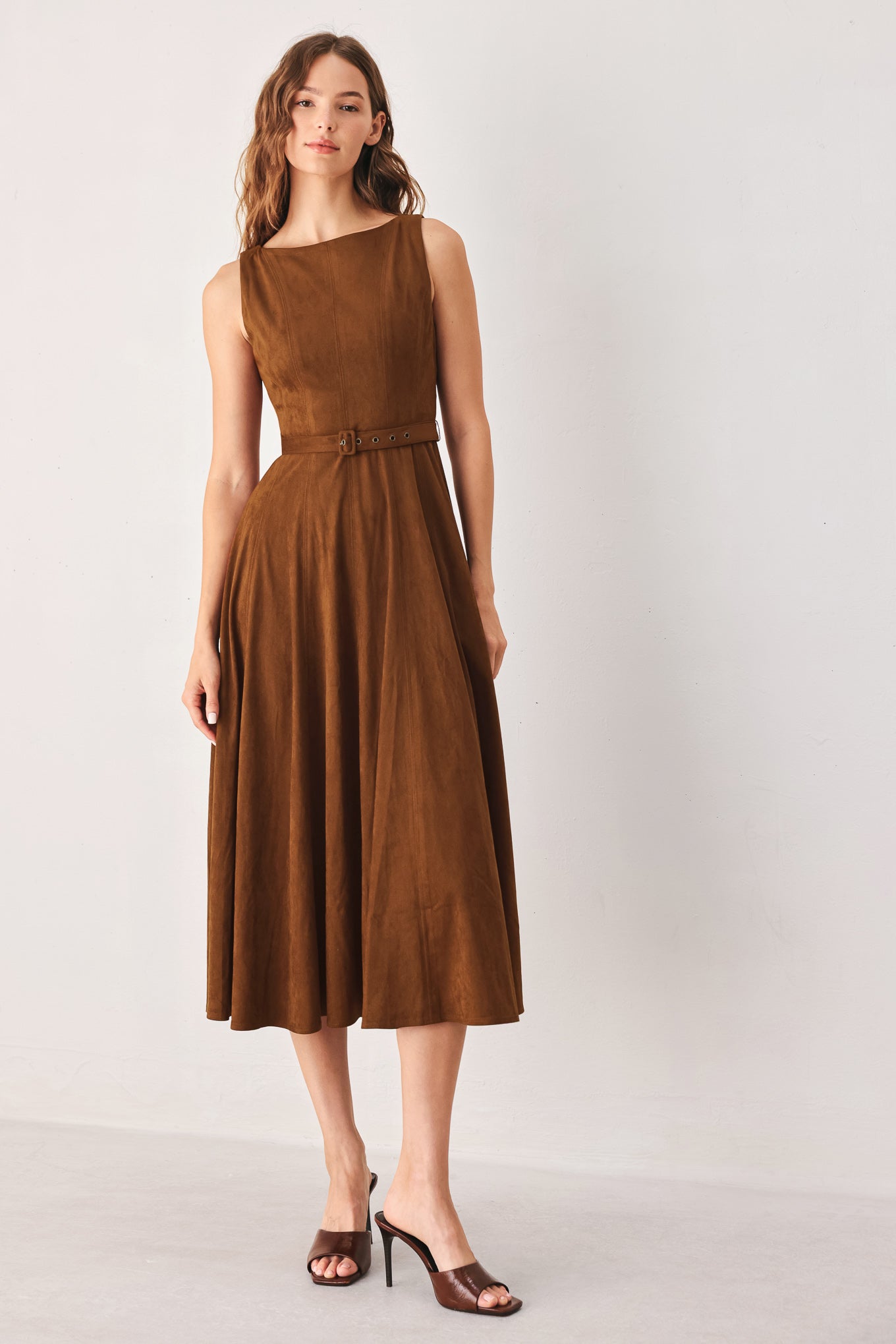AMBER TOBACCO FAUX SUEDE MIDI DRESS l FLYING TOMATO – Flying Tomato