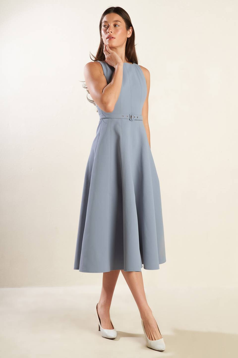 
A solid woven midi dress featuring boat neckline, sleeveless, full skirt, self belt, side pocket and full skirt

Details:

Self : 100% Polyester

Size &amp; Fit

- Model is 5`8" And Wearing Size Small
- Measurements Taken From Size Small
- Approx. Length: 47"