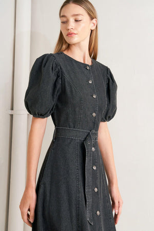 IN MY MIND DENIM MIDI DRESS.