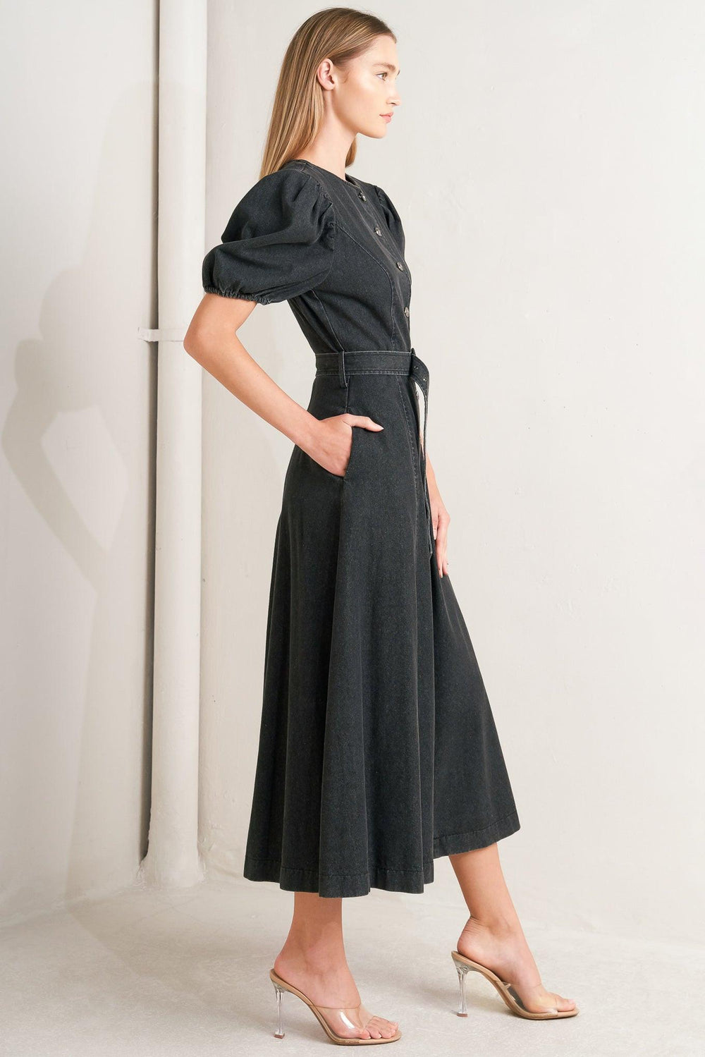 IN MY MIND DENIM MIDI DRESS.