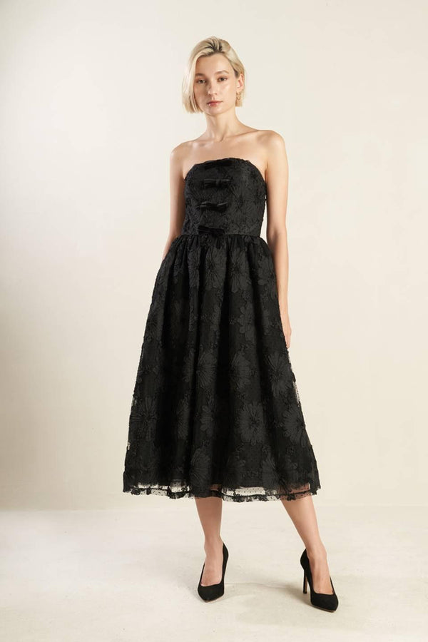 CONFIDENCE GAME LACE MIDI DRESS.