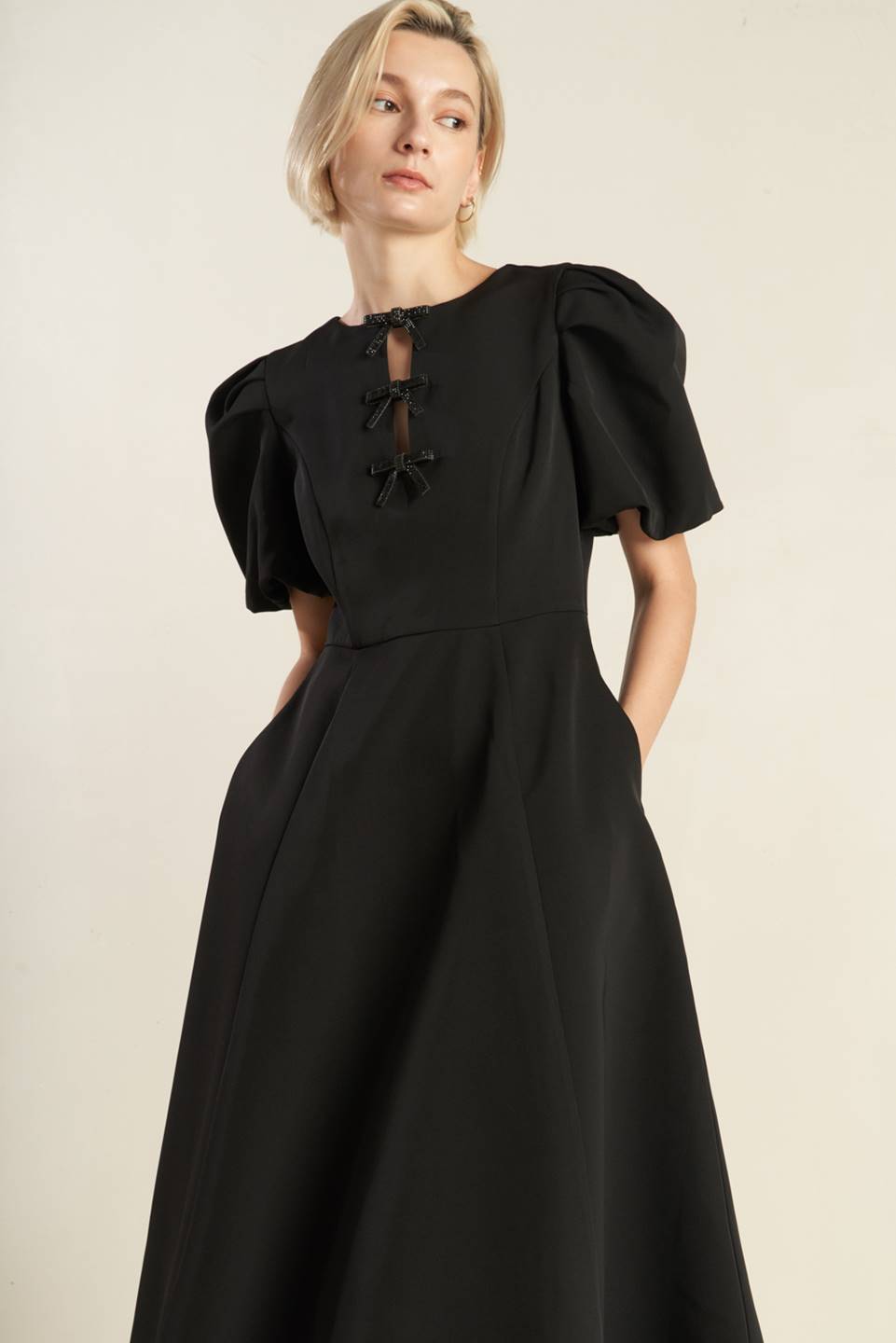 EFFORTLESS ELEGANCE WOVEN MIDI DRESS