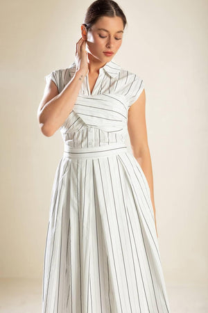 INCREDIBLY SENSATIONAL WOVEN MIDI DRESS.