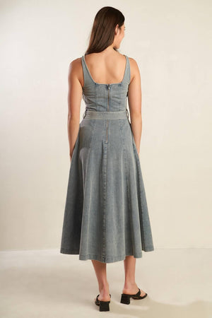 A DAY AT THE VINEYARD DENIM MIDI DRESS.