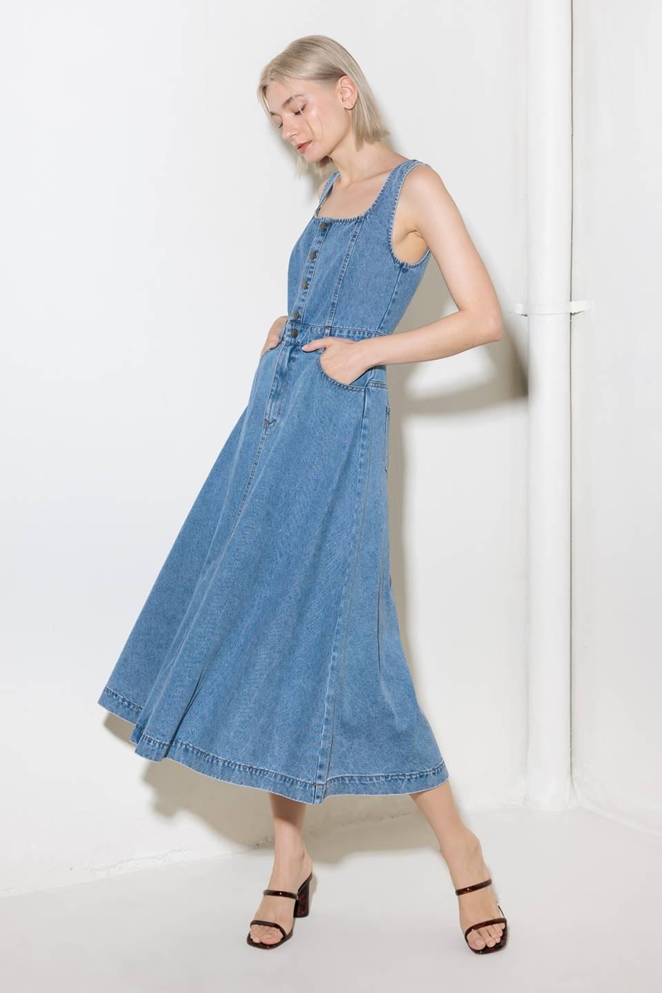 SOFTLY ROMANTIC DENIM MIDI DRESS.