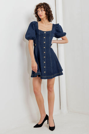 PUFF & PLAY DENIM MINI DRESS.