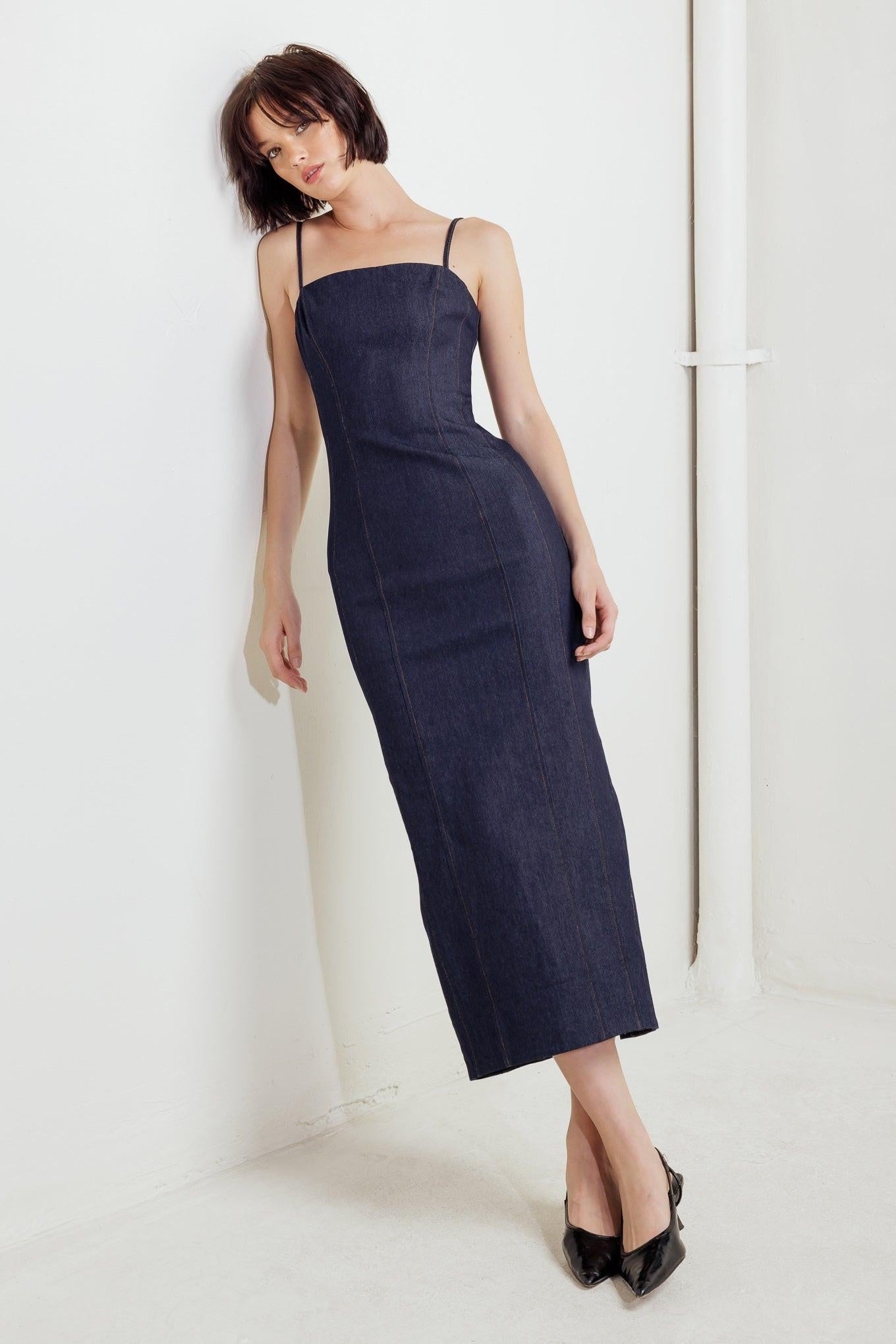 QUIET CURVE DARK DENIM MIDI DRESS l FREEMARKET QUIET CURVE DARK DENIM MIDI DRESS l FREEMARKET