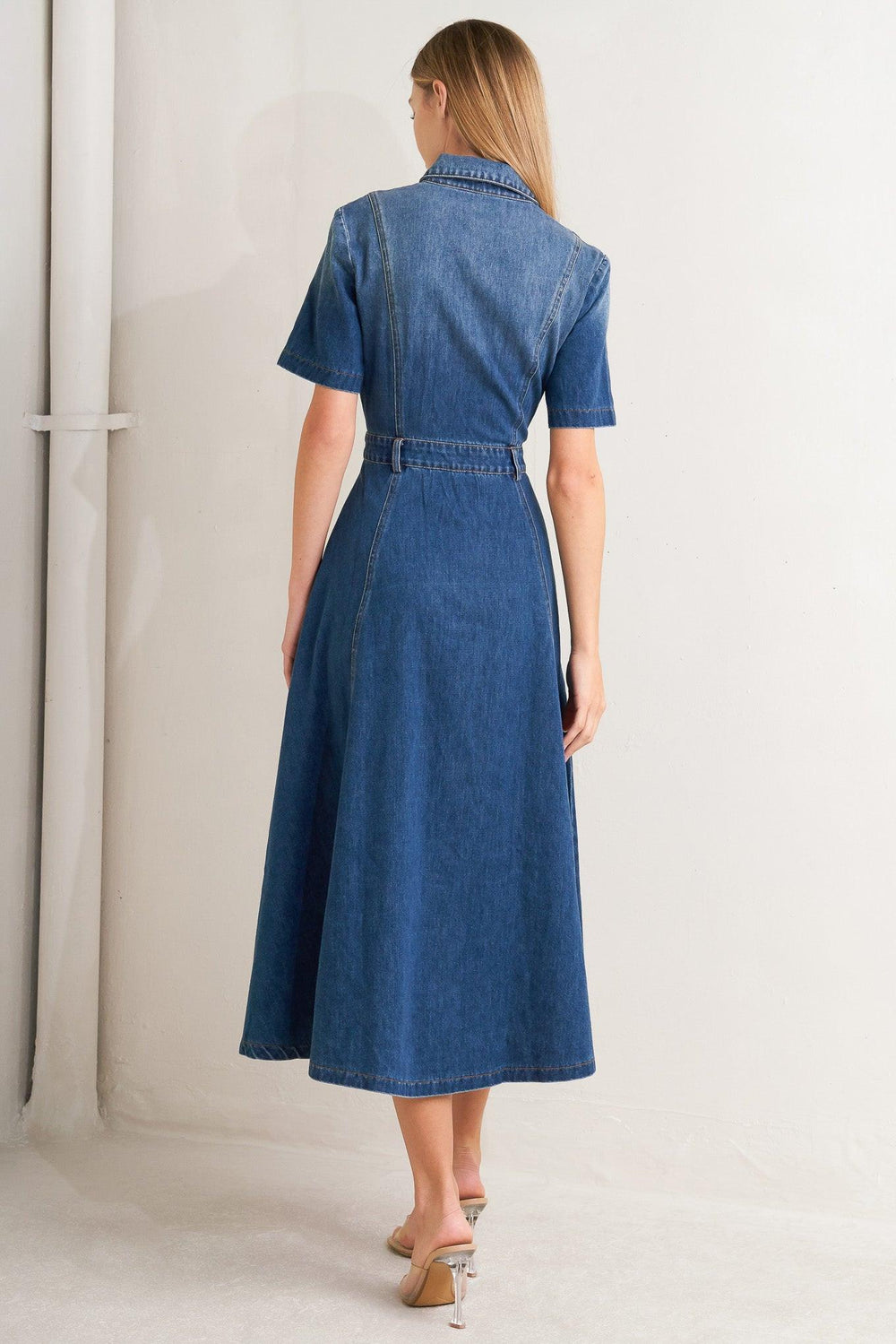 ELEGANT TOUCH DENIM MIDI DRESS.