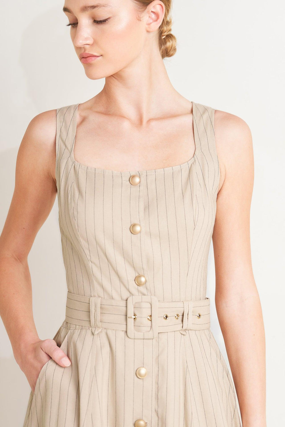 TAILORED IN SUNLIGHT WOVEN MIDI DRESS.
