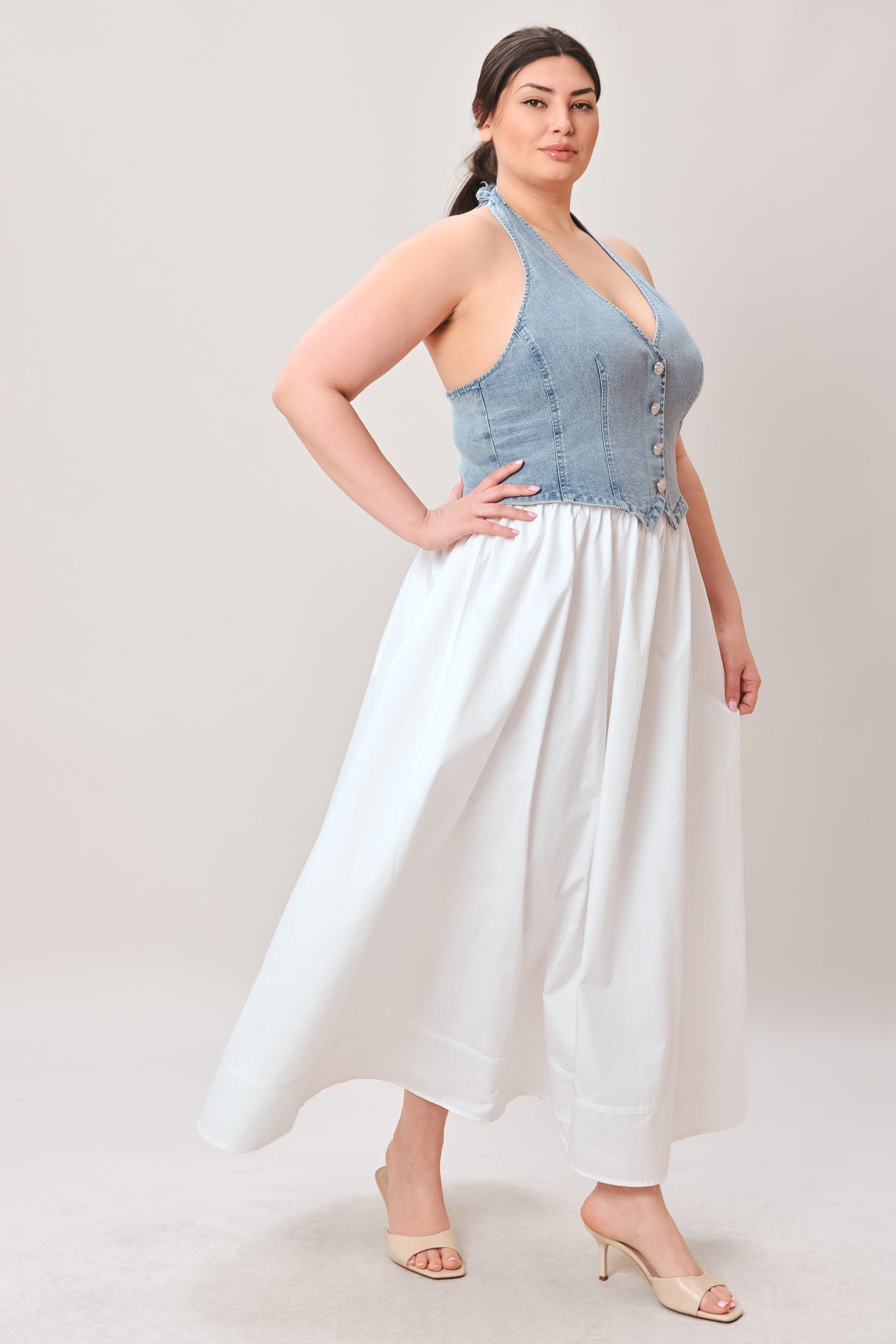 CITY TO COAST WOVEN MIDI DRESS.