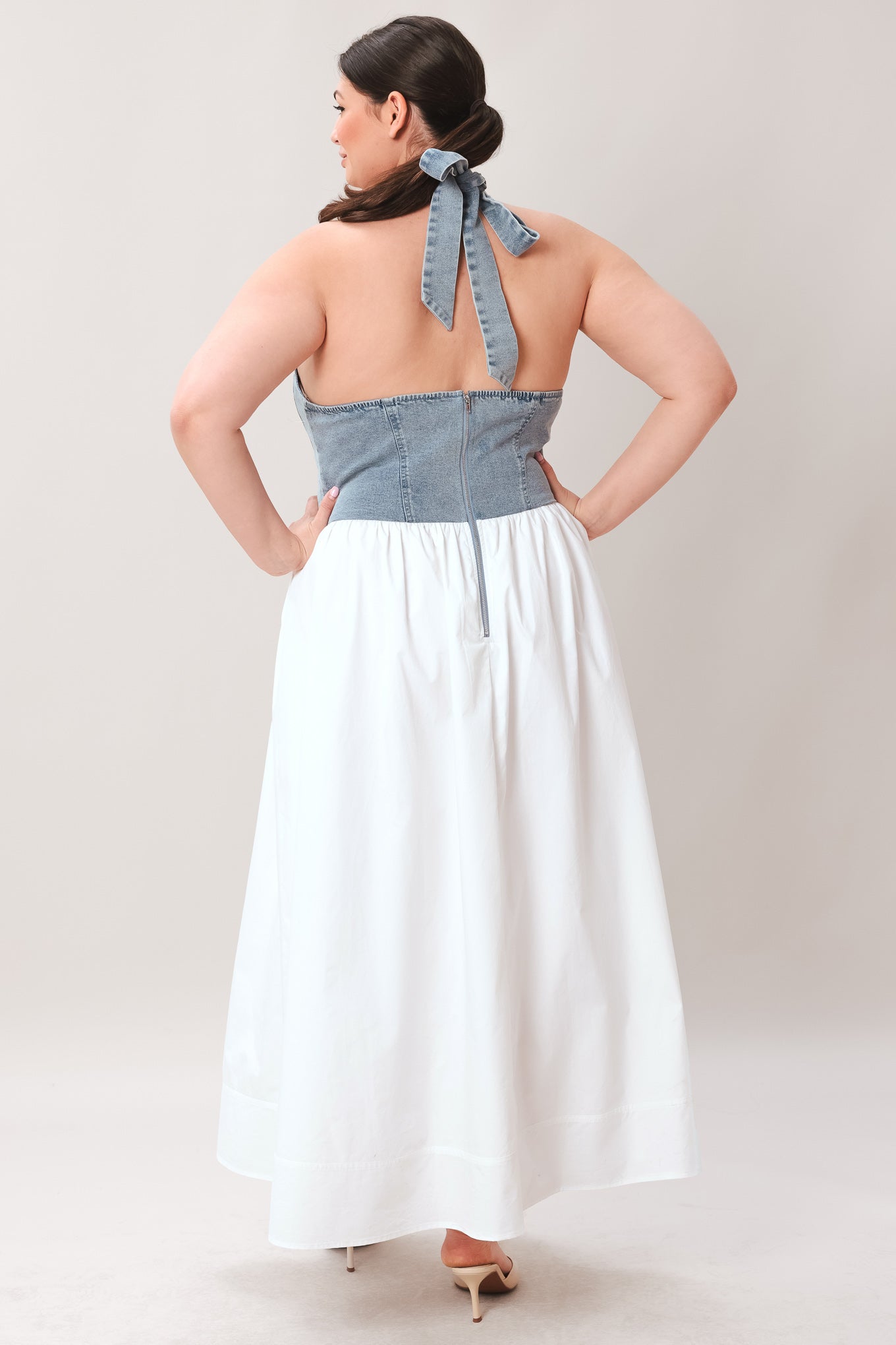 CITY TO COAST WOVEN MIDI DRESS.