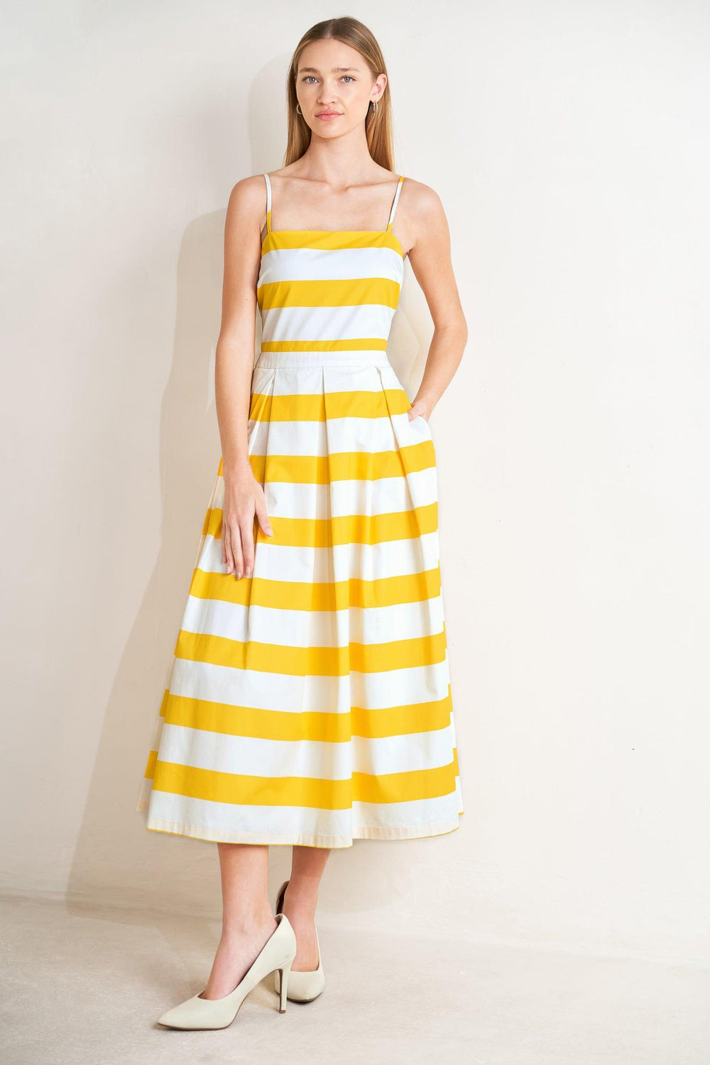 HONEY GLOW WOVEN MIDI DRESS.