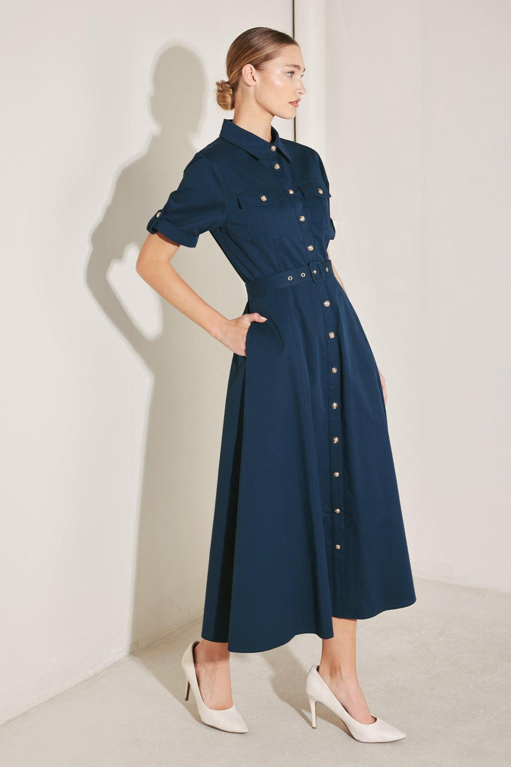 CLASSIC AUTHORITY WOVEN MIDI DRESS.
