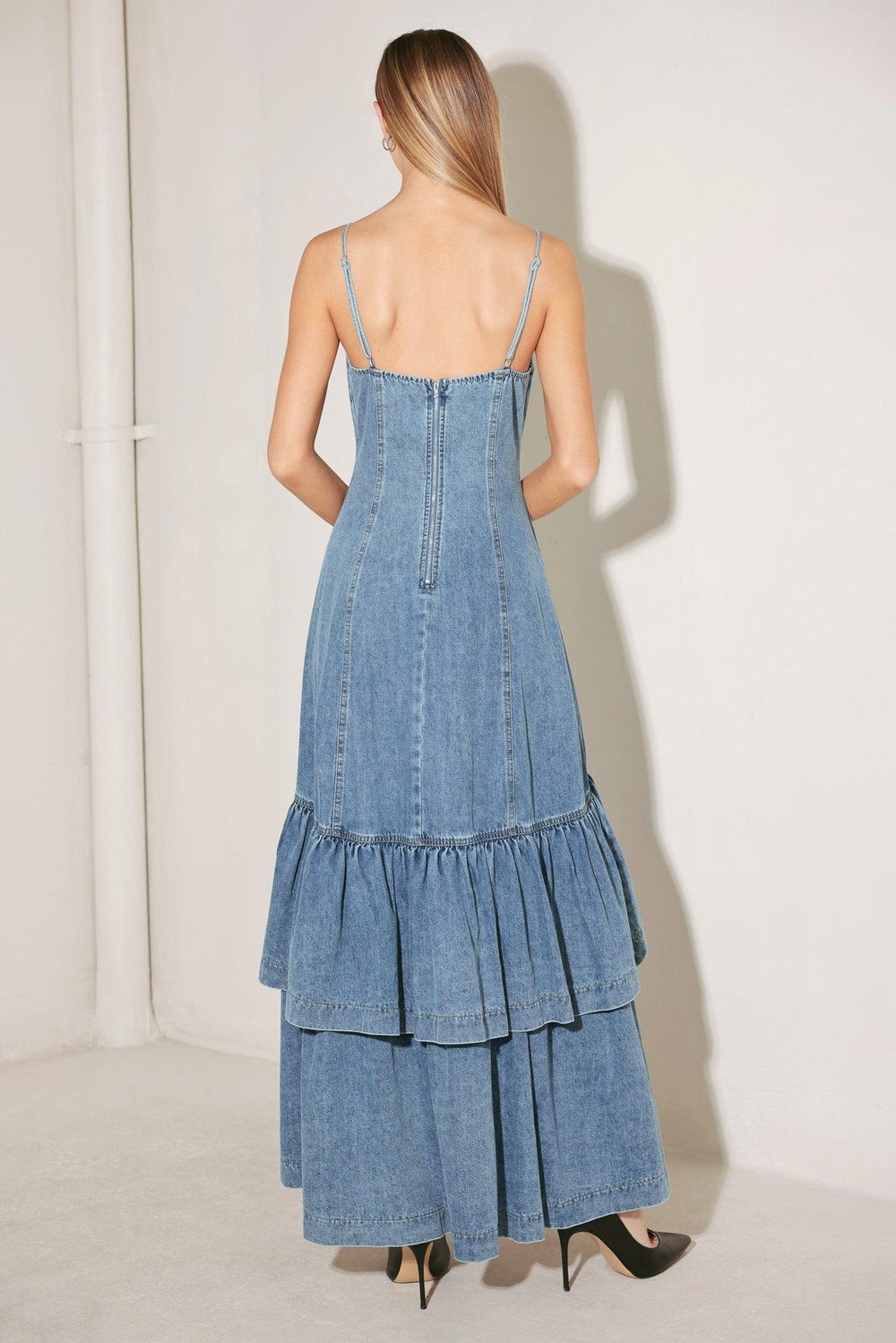 RUNWAY REBEL DENIM MIDI DRESS.