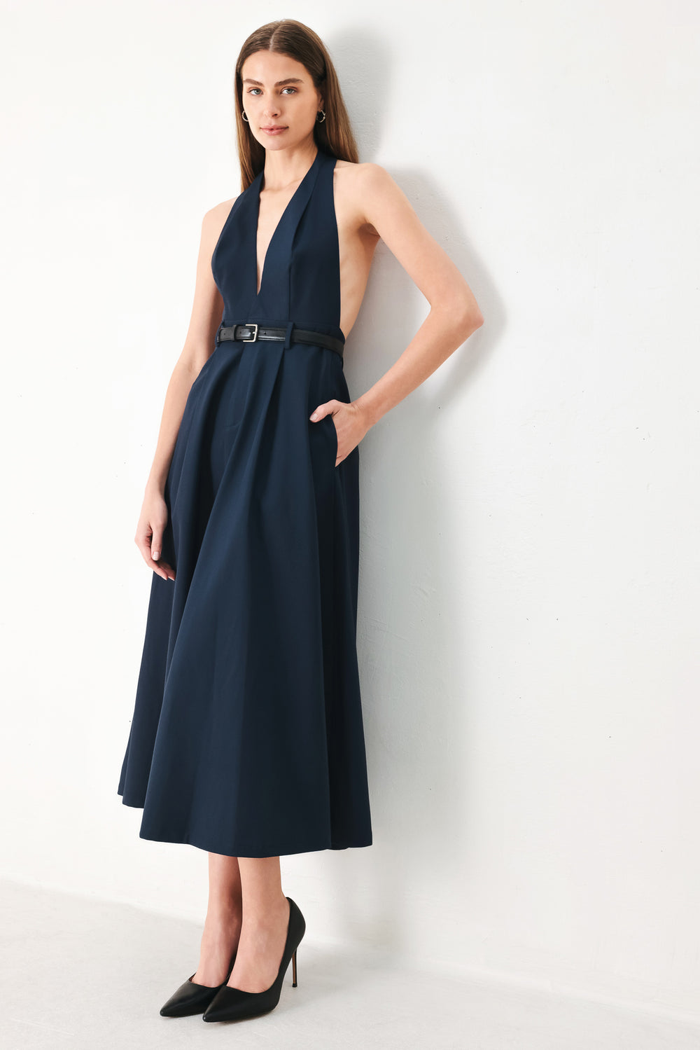 MIDNIGHT FORM WOVEN MIDI DRESS.