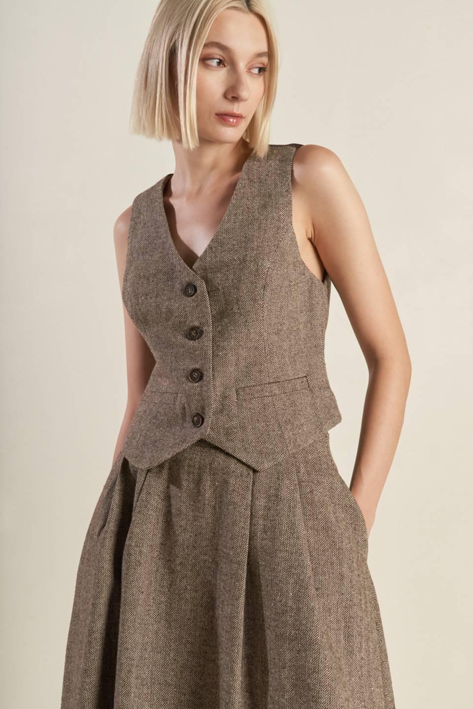 VIBRANT DAZE WOVEN VEST.