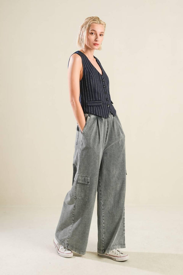 FOREVER CONNECTED WOVEN VEST.