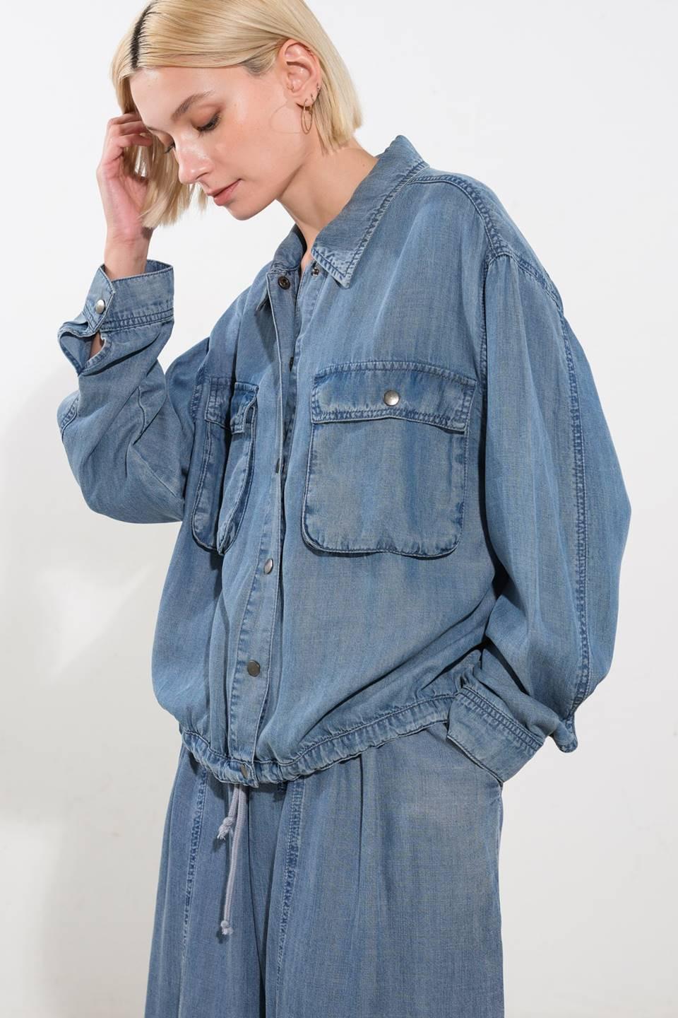 ACTIVE VIBE TENCEL DENIM JACKET.