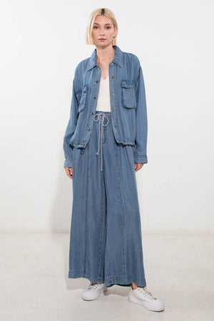 ACTIVE VIBE TENCEL DENIM JACKET.