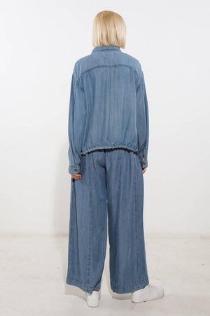 ACTIVE VIBE TENCEL DENIM JACKET.