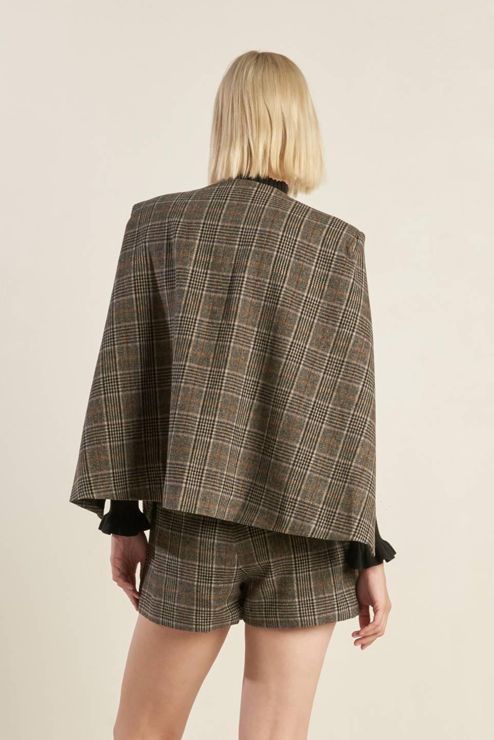 ETERNAL DEVOTION  WOOLEN CAPELET.