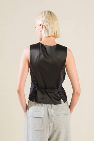 CAUGHT YOUR EYE WOVEN VEST.