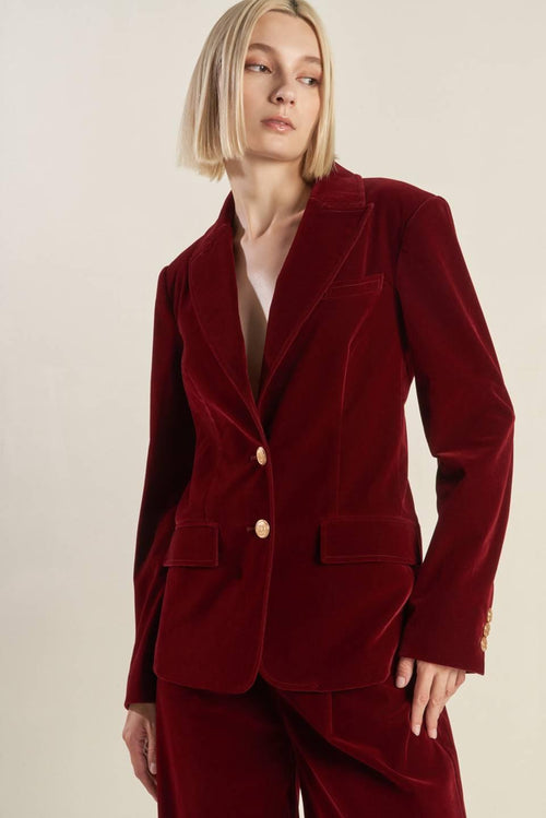 COY CHARM VELVET BLAZER.