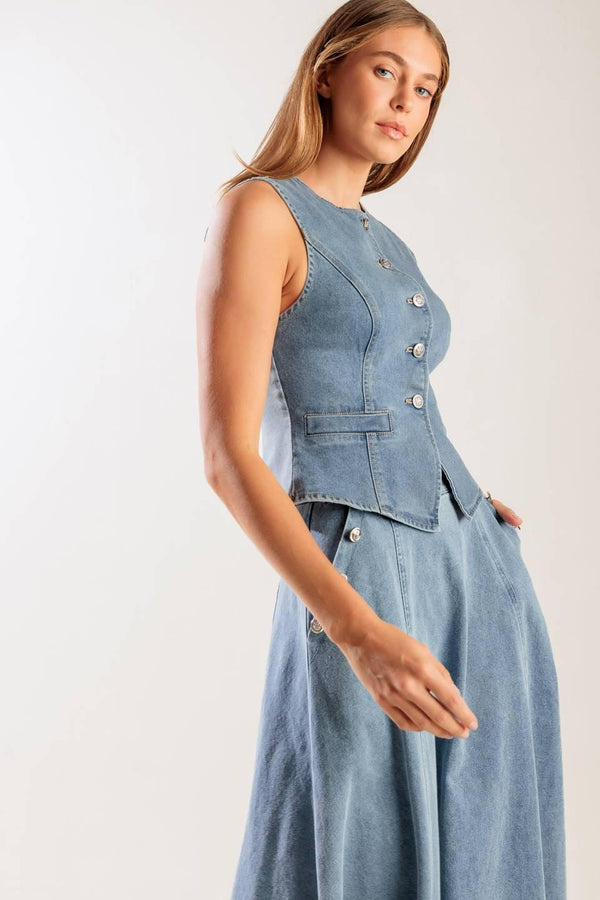 AT FIRST GLANCE DENIM VEST.