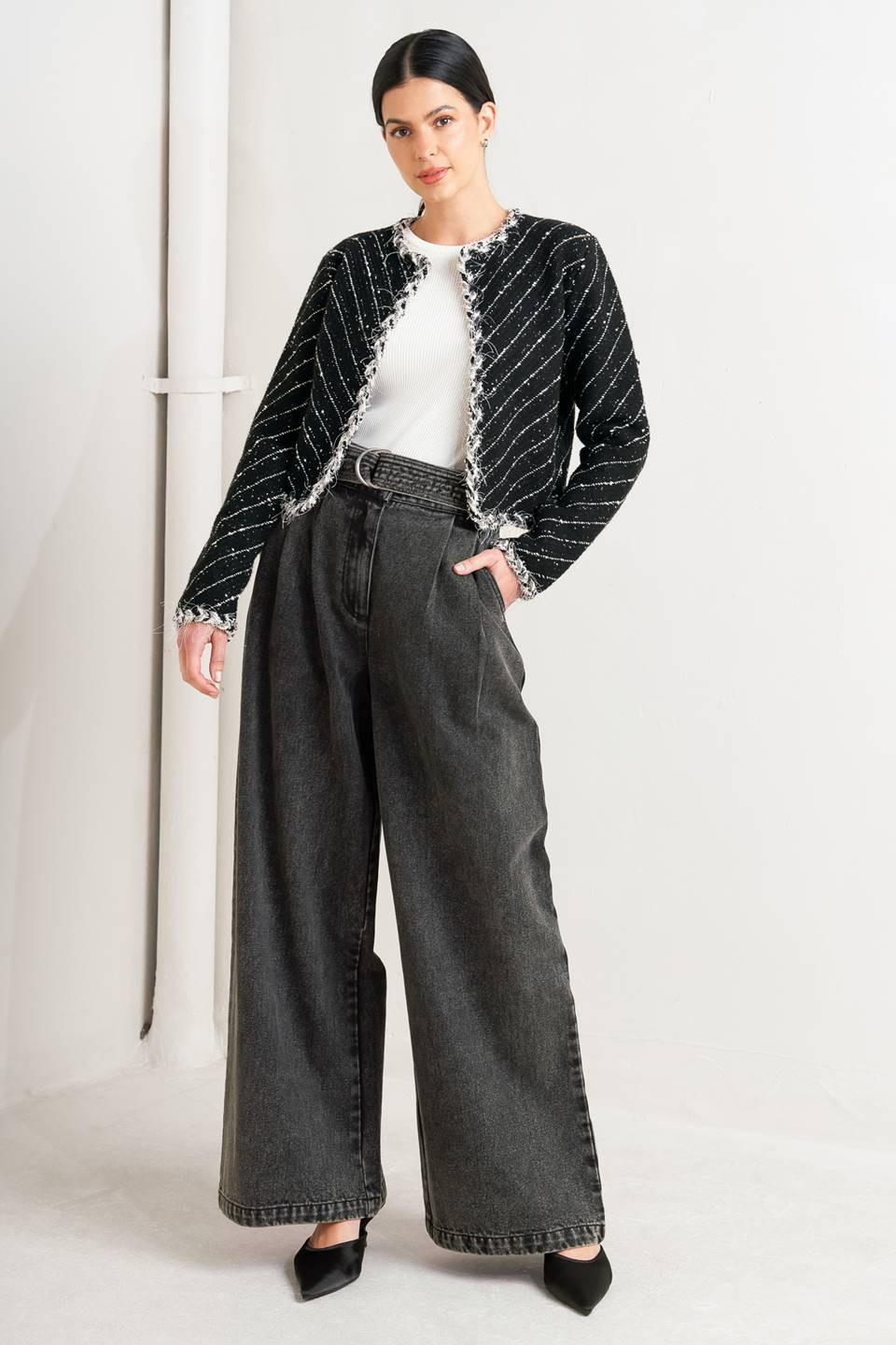 NOIR LINEAR SWEATER KNIT JACKET.