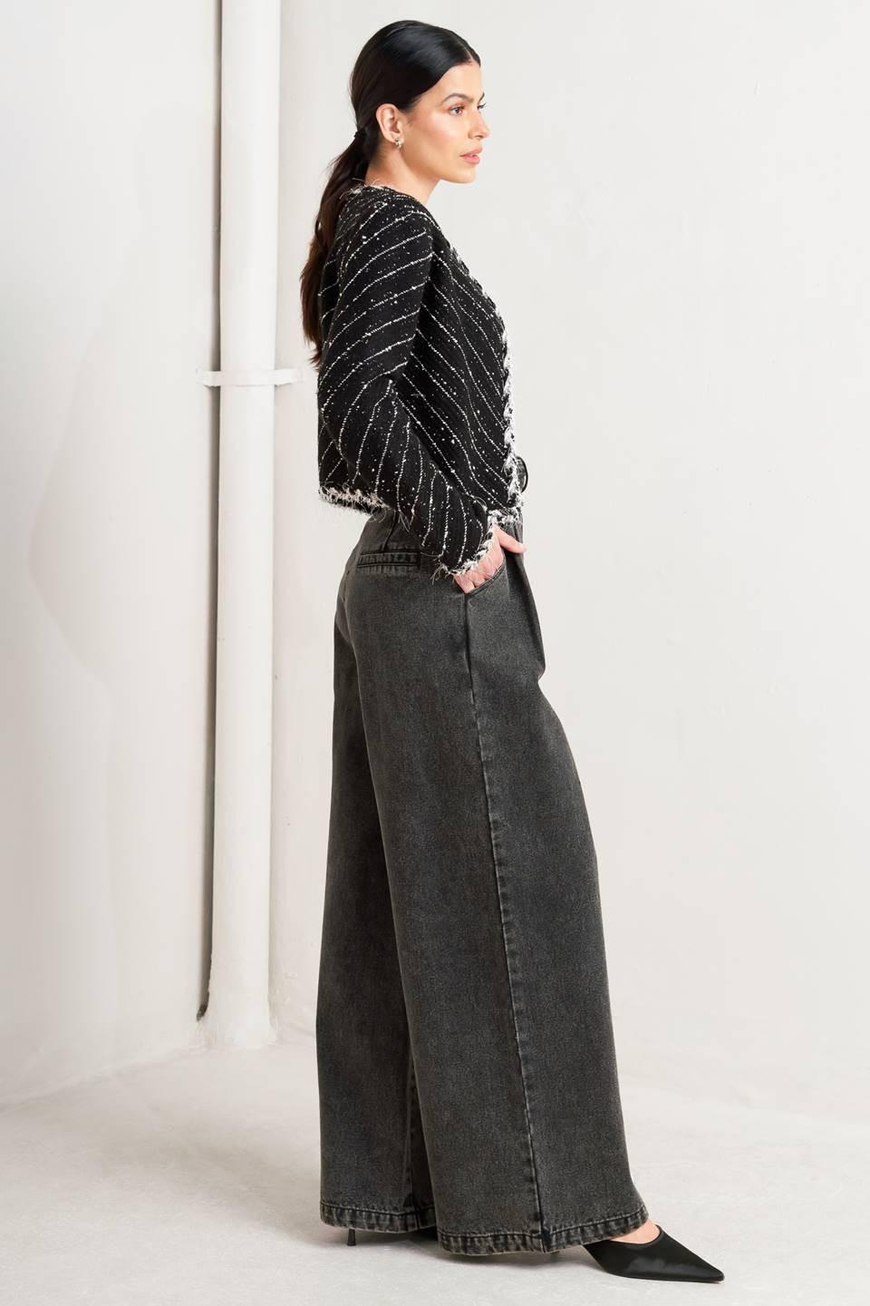 NOIR LINEAR SWEATER KNIT JACKET.