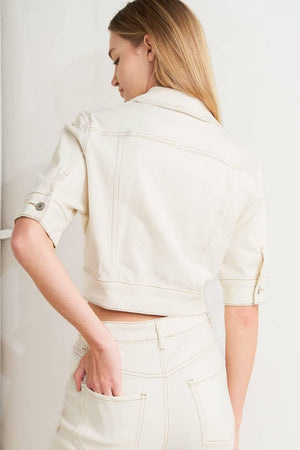 MODERN NEUTRAL TWILL JACKET.